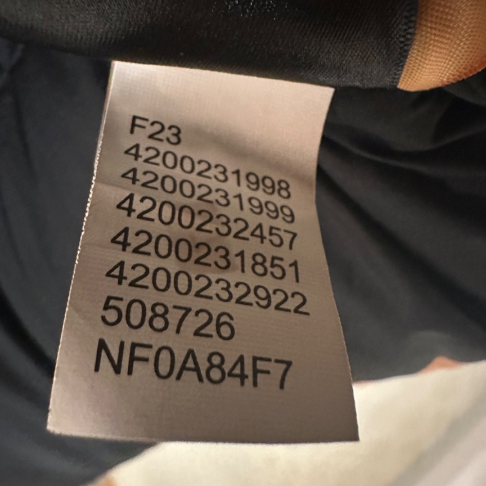 The North Face Versa Velour Nuptse MEDIUM Almond Butter Down Puffer Jacket - Picture 7 of 7